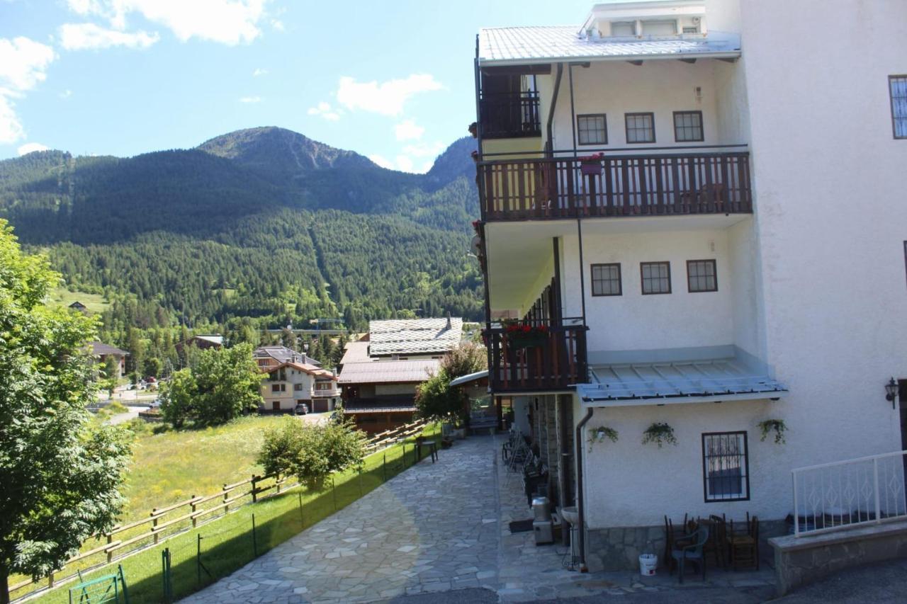 Casa Per Ferie Beatorosaz Otel Cesana Torinese Dış mekan fotoğraf
