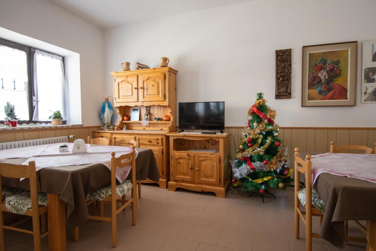 Casa Per Ferie Beatorosaz Otel Cesana Torinese Dış mekan fotoğraf
