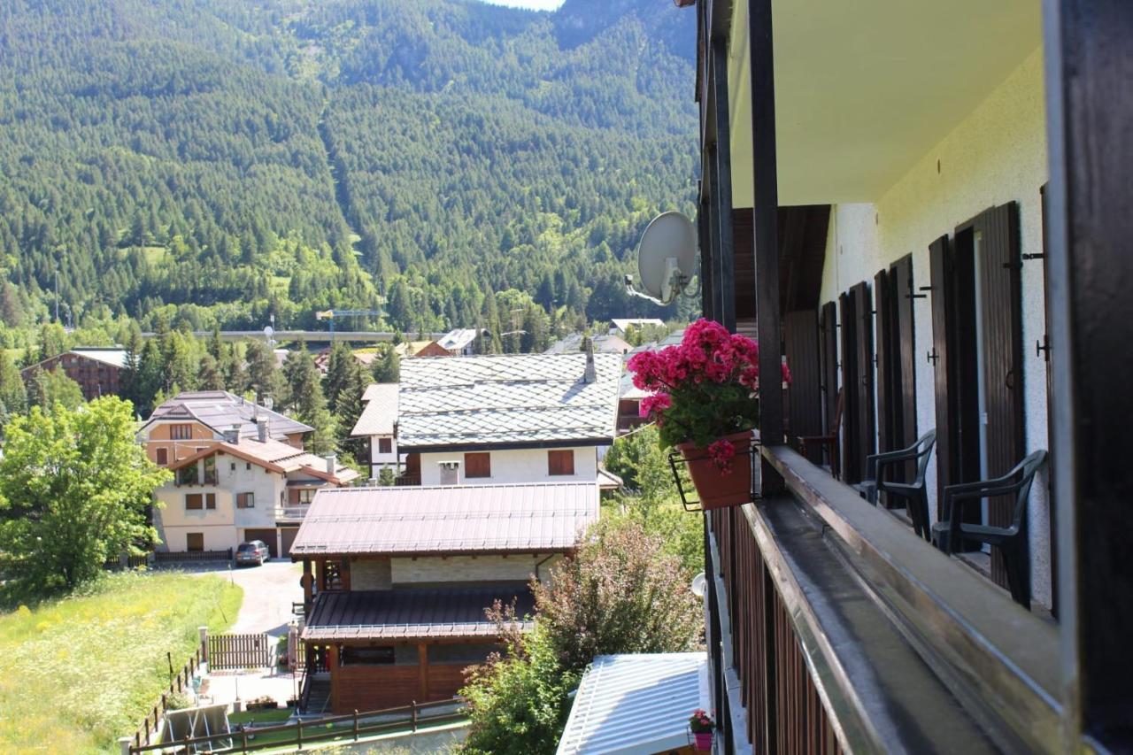 Casa Per Ferie Beatorosaz Otel Cesana Torinese Dış mekan fotoğraf