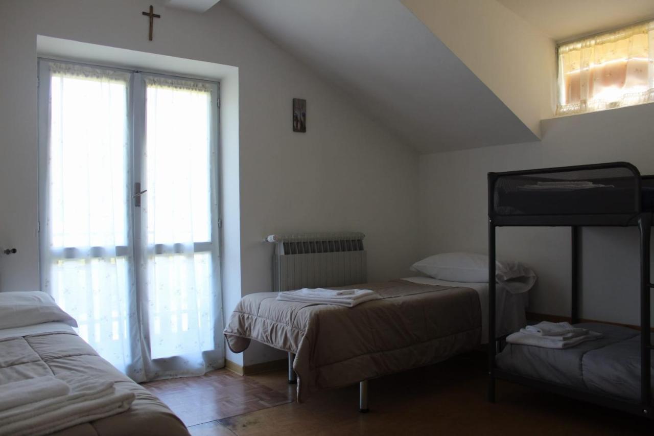 Casa Per Ferie Beatorosaz Otel Cesana Torinese Dış mekan fotoğraf