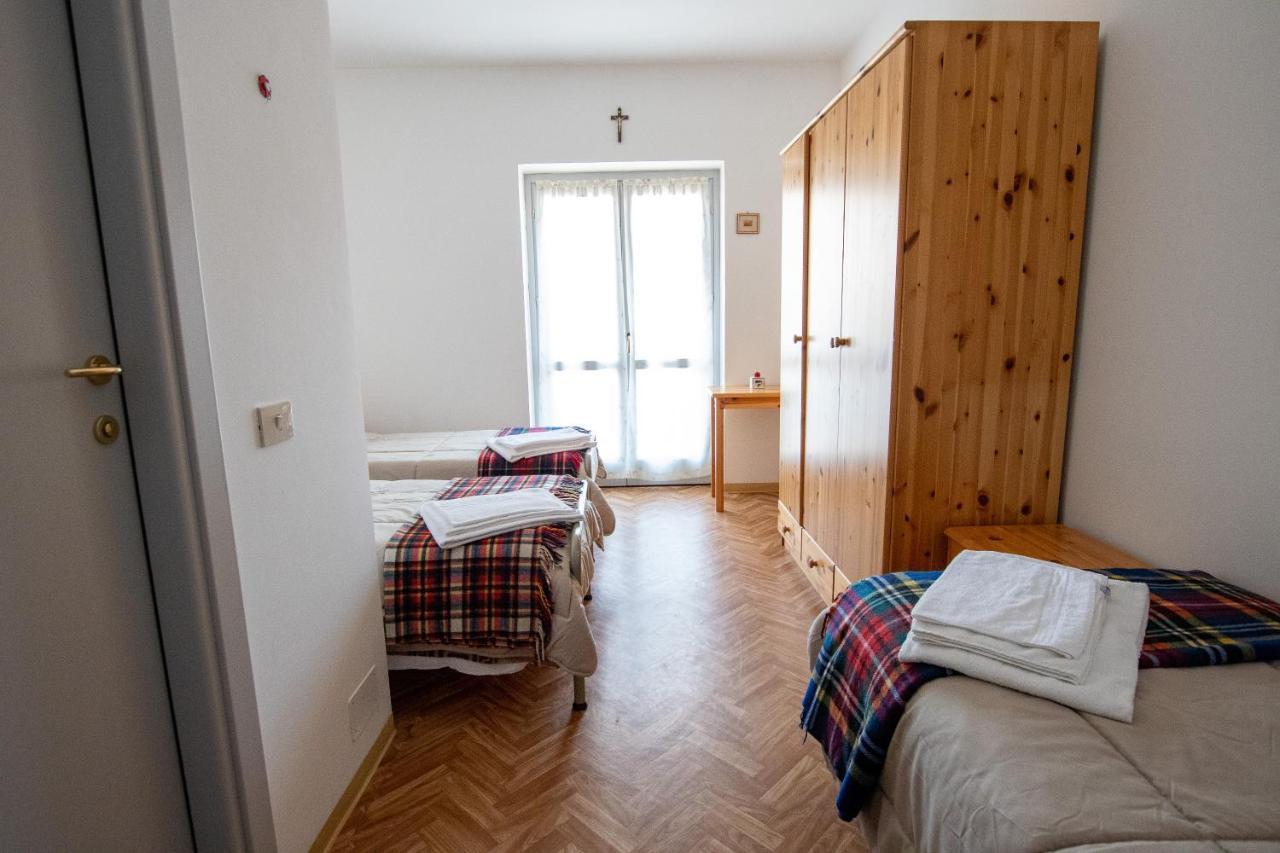 Casa Per Ferie Beatorosaz Otel Cesana Torinese Dış mekan fotoğraf